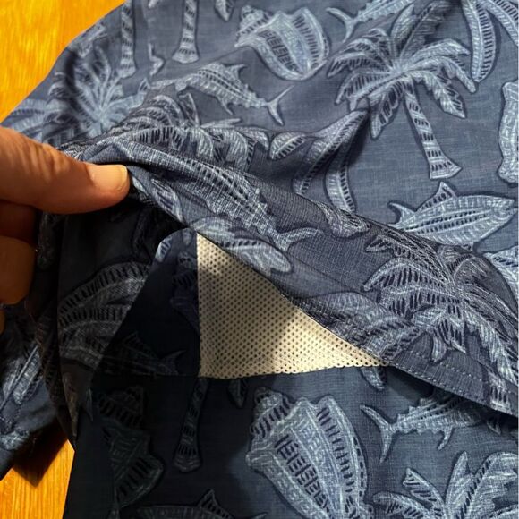 Vineyard Vines Harbor Shirt Navy Palm Print Short Sleeve Button Fishing Size M - Picture 16 of 16
